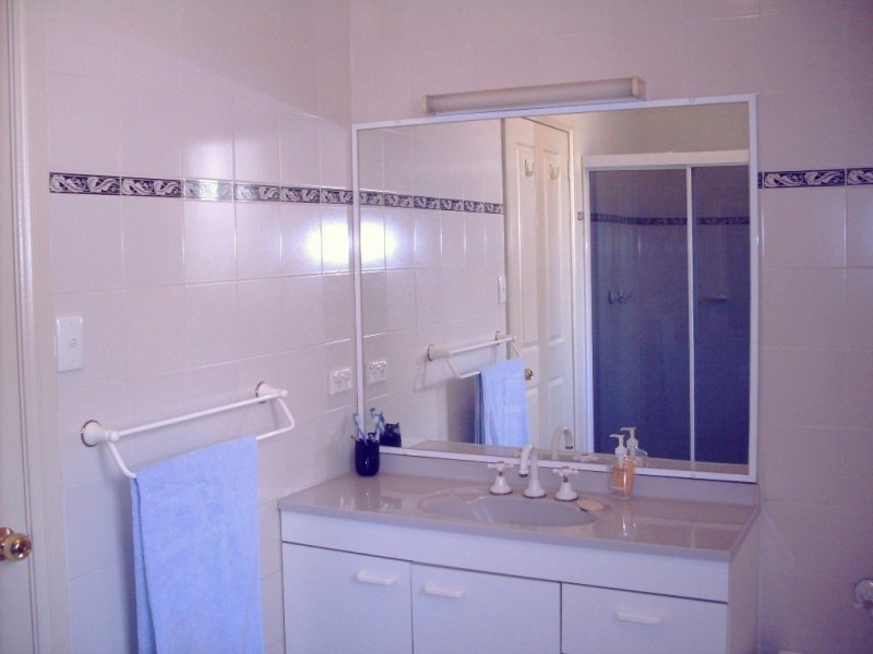 246 Smithfield Road, Fairfield West NSW 2165