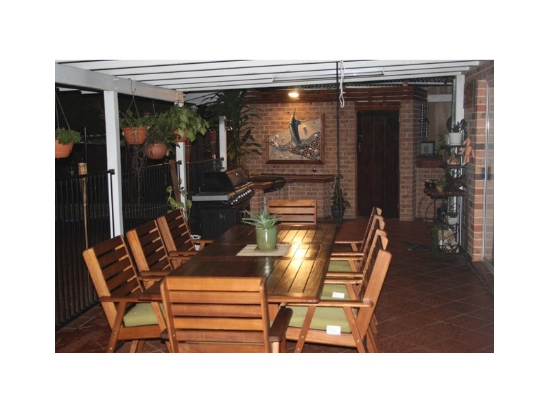 21 Thurbon Avenue, Peakhurst NSW 2210