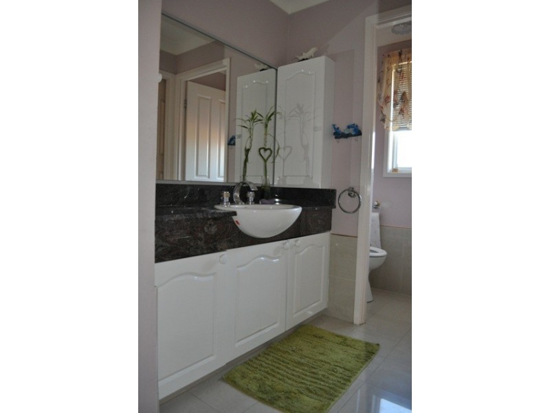 21 Thurbon Avenue, Peakhurst NSW 2210