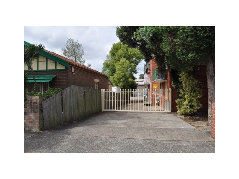 4/10 Renown Avenue, Wiley Park NSW 2195