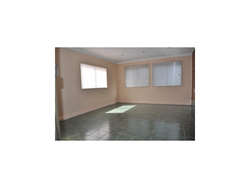 182 Bonds Road, Riverwood NSW 2210