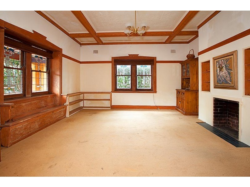 32 Goodchap Road, Chatswood NSW 2067