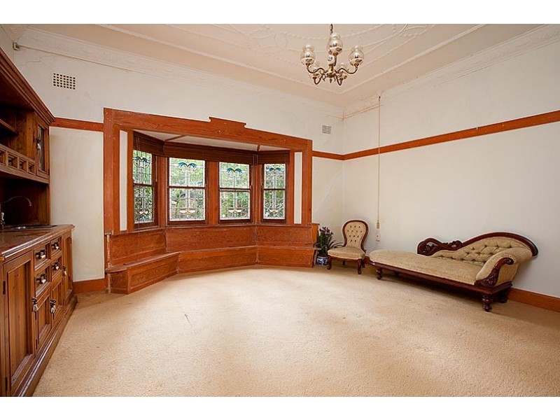 32 Goodchap Road, Chatswood NSW 2067