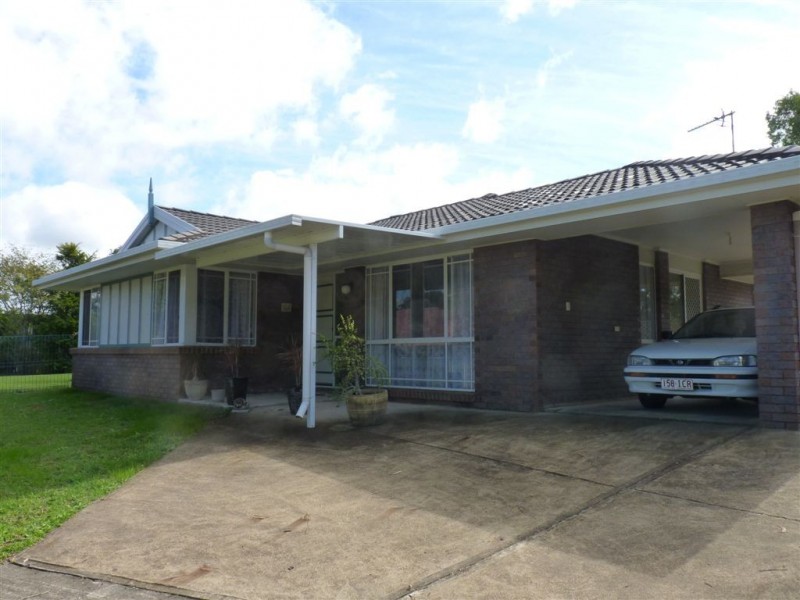 18 Huntigdale Drive, Nambour QLD 4560