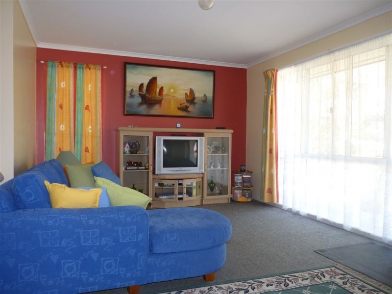 18 Huntigdale Drive, Nambour QLD 4560