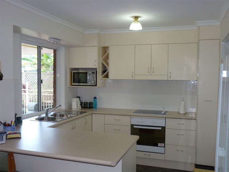 18 Huntigdale Drive, Nambour QLD 4560