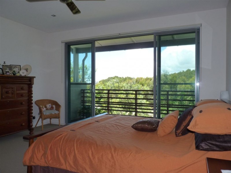 16 Boardrider Crescent, Mount Coolum QLD 4573