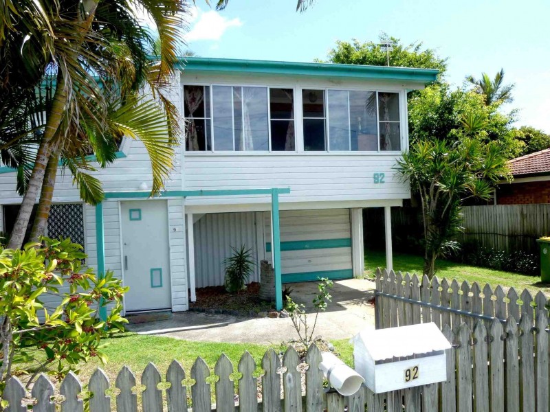 92 Coronation Ave, Golden Beach QLD 4551