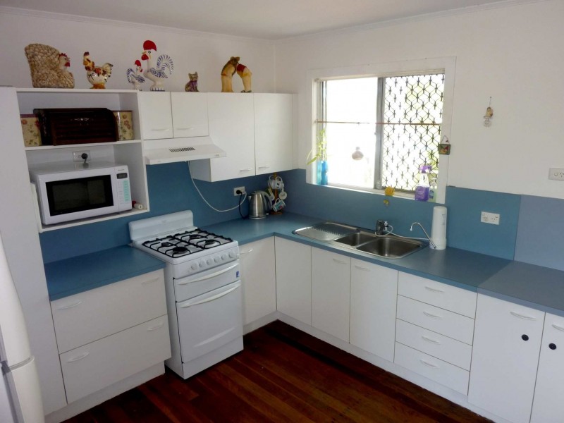 92 Coronation Ave, Golden Beach QLD 4551