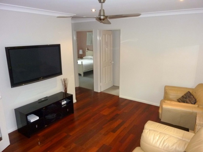 8 Egret Ave, Woombye QLD 4559