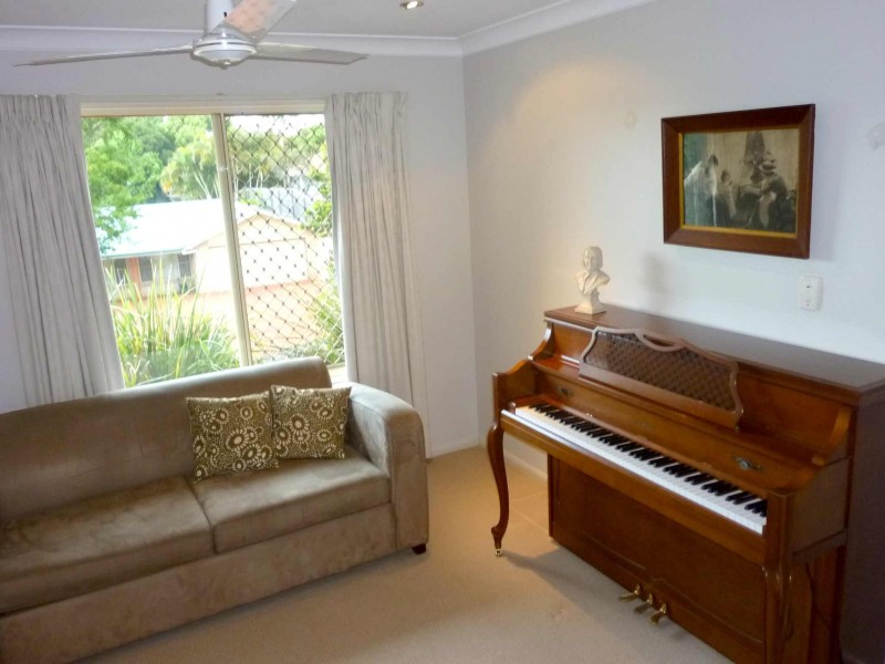 8 Egret Ave, Woombye QLD 4559