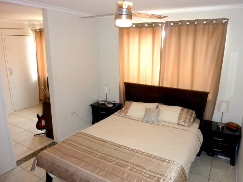 6 Crusader St, Battery Hill QLD 4551