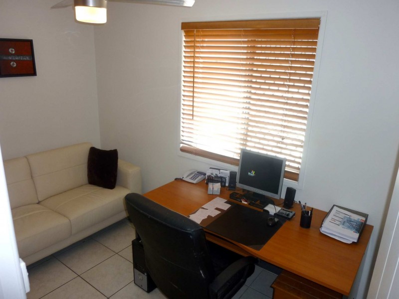 6 Crusader St, Battery Hill QLD 4551