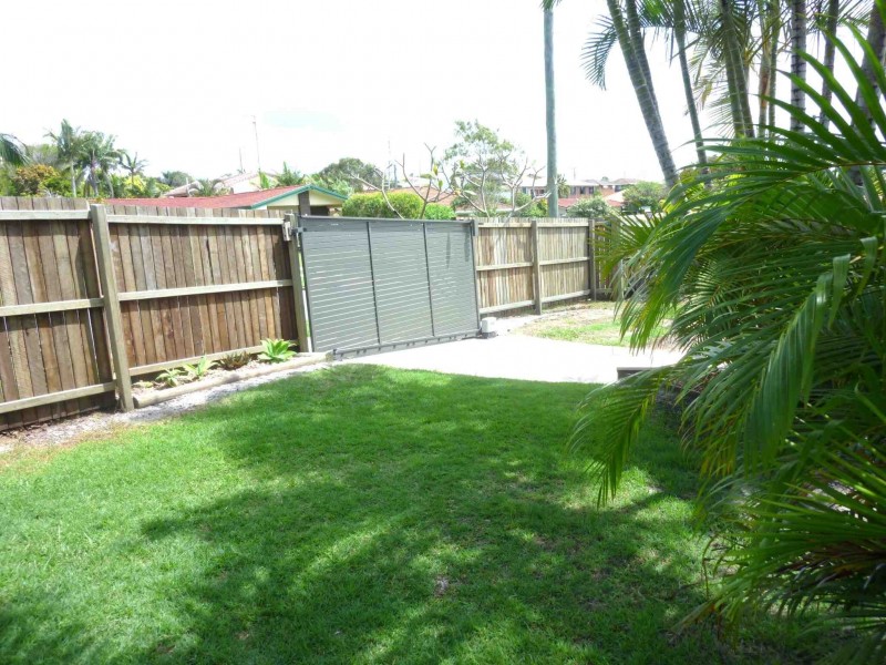 6 Crusader St, Battery Hill QLD 4551