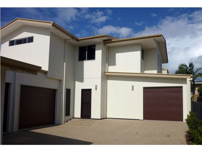 2/3 Orsova Tce, Caloundra QLD 4551