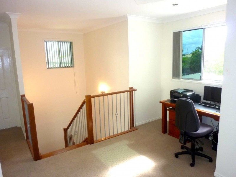 2/3 Orsova Tce, Caloundra QLD 4551