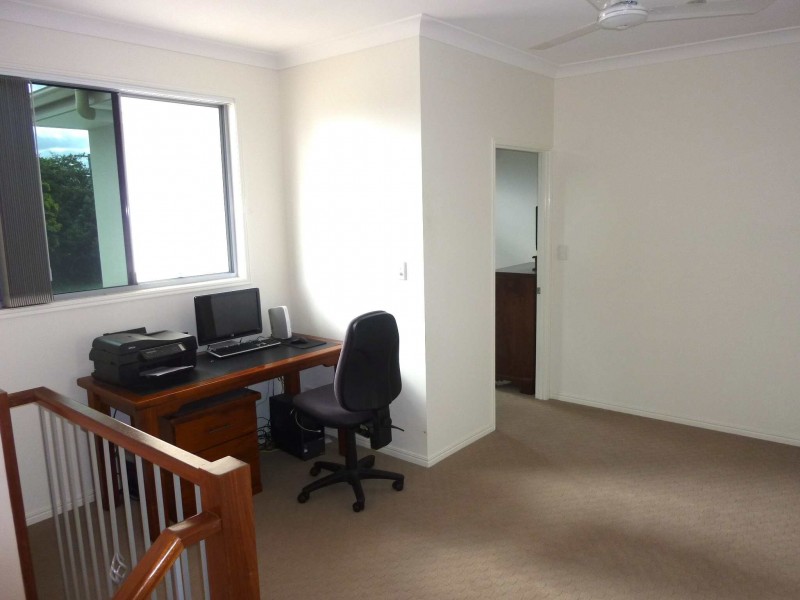 2/3 Orsova Tce, Caloundra QLD 4551