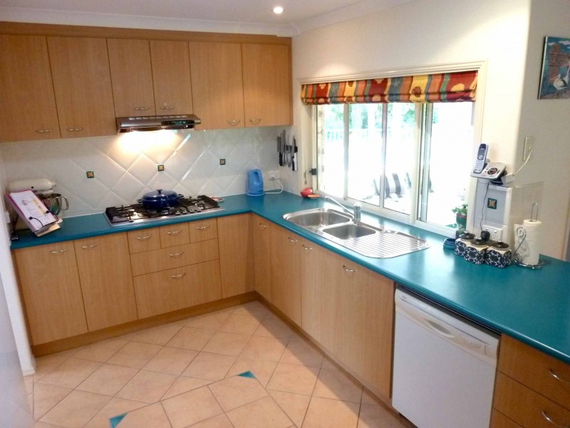 6 Amity Crt, Pelican Waters QLD 4551