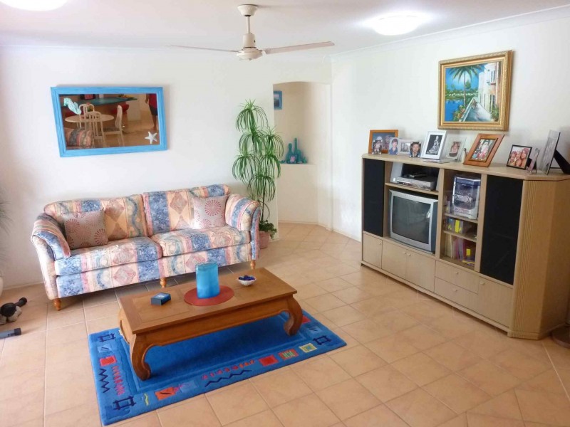 6 Amity Crt, Pelican Waters QLD 4551