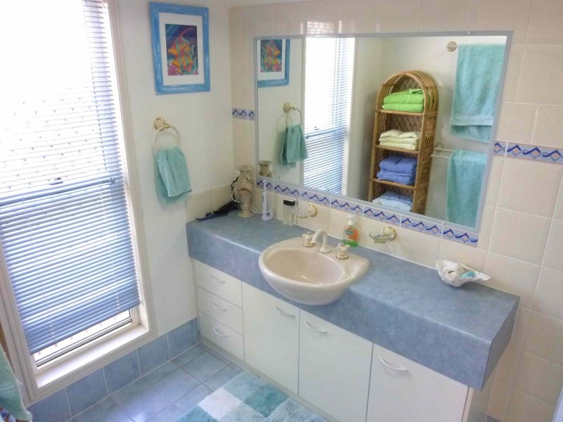 6 Amity Crt, Pelican Waters QLD 4551