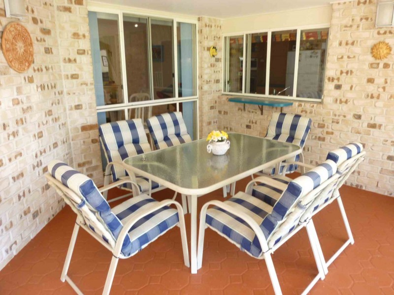 6 Amity Crt, Pelican Waters QLD 4551