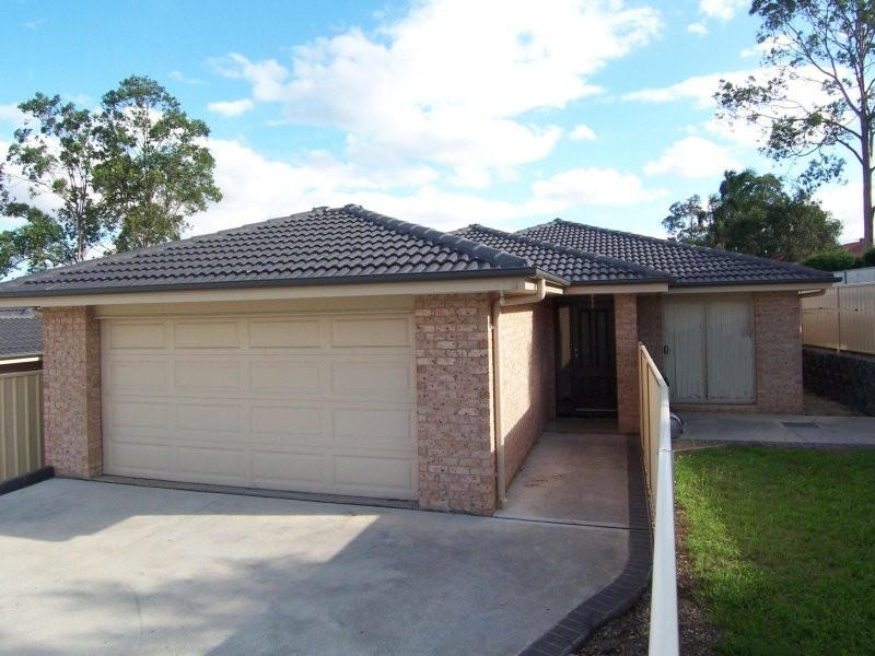 1/8 Neptune Close, Rutherford NSW 2320