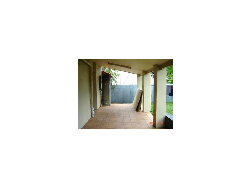 1 Yangoora, Ashmore QLD 4214