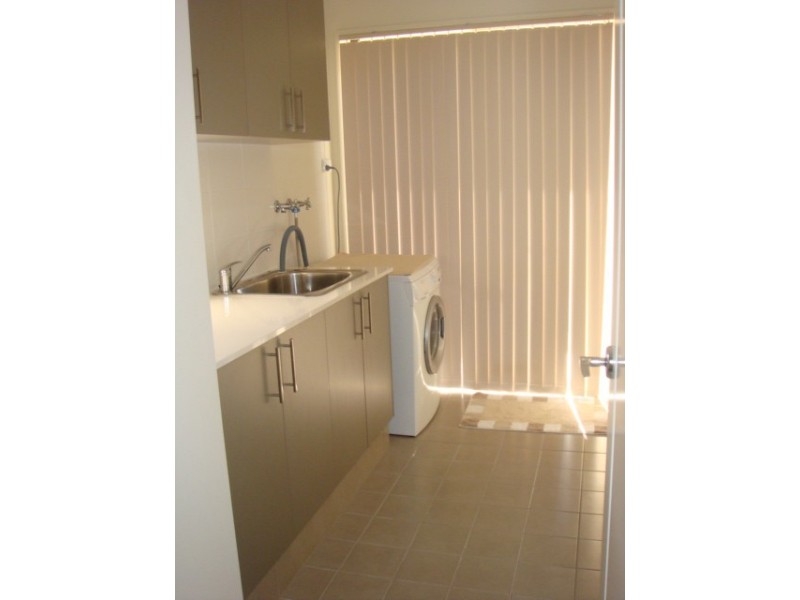 6 Sunny Close, Yanchep WA 6035