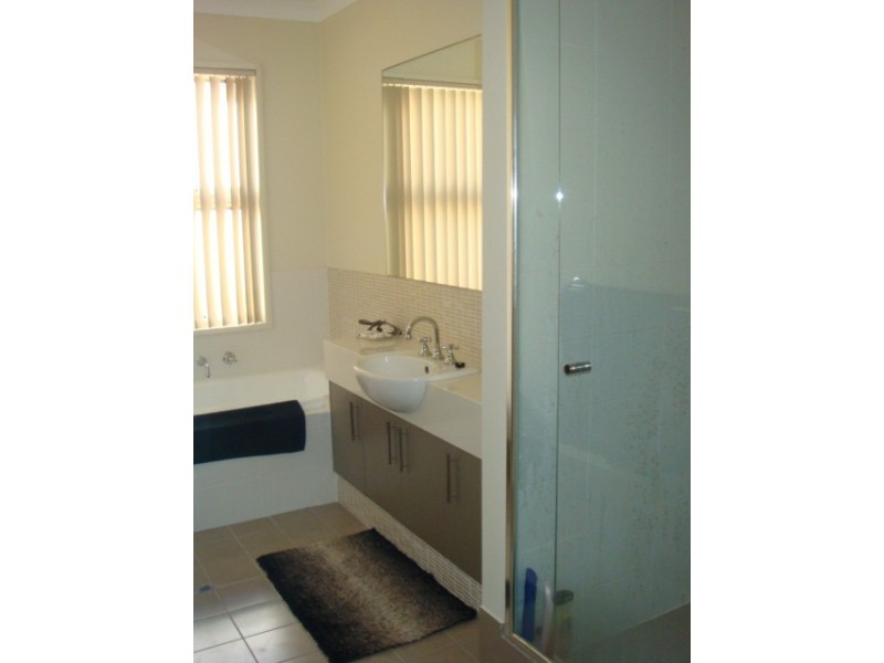 6 Sunny Close, Yanchep WA 6035