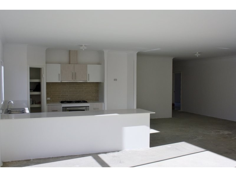 8 Rimfire Road, Baldivis WA 6171