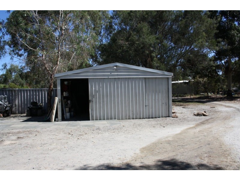 25 Carlson Place, Banjup WA 6164