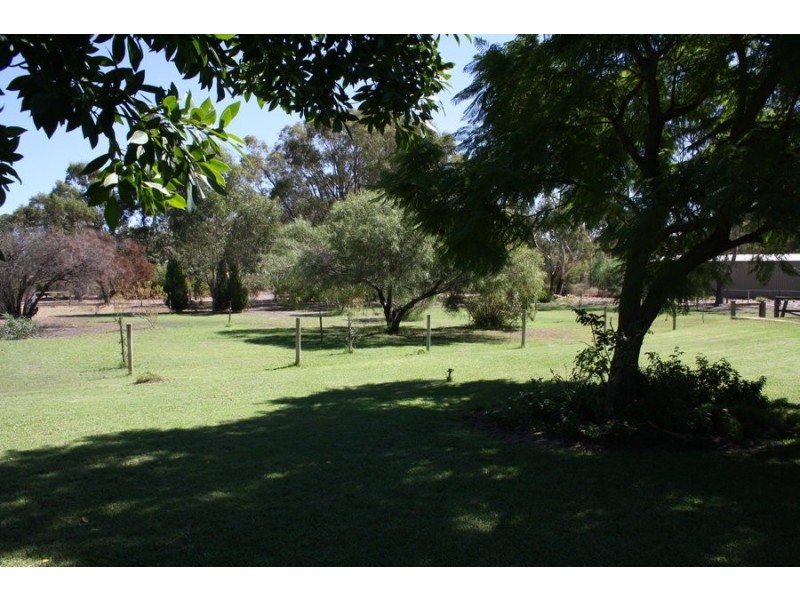 25 Carlson Place, Banjup WA 6164