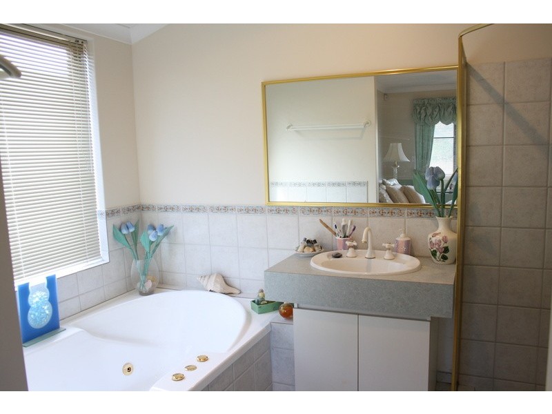 12 Ovadell Place, Canning Vale WA 6155