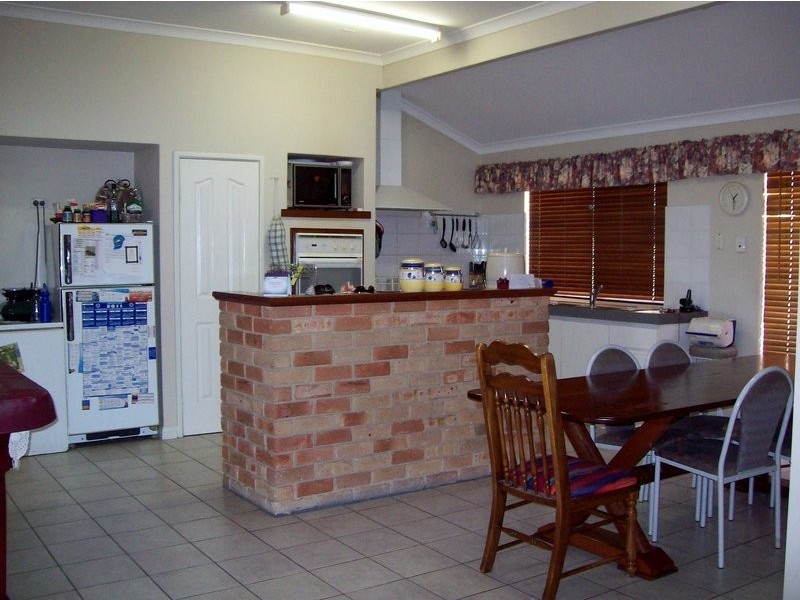 10 Roesner Road, Harvey WA 6220