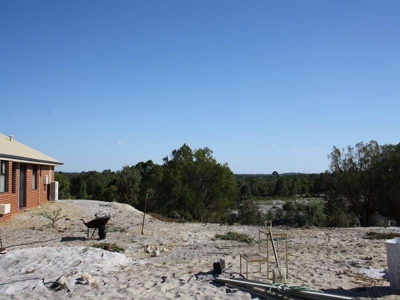 144 Banksia Road, Oldbury WA 6121