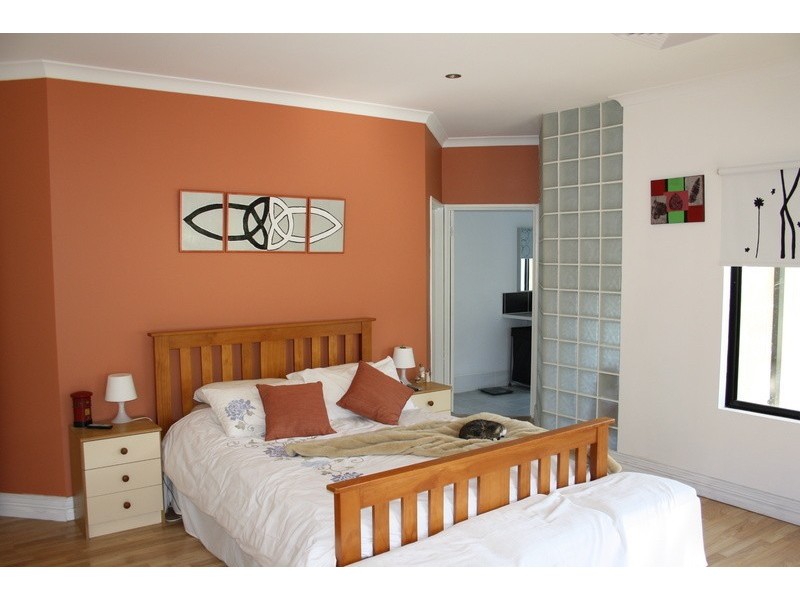 24 Carramar Road, Carramar WA 6031