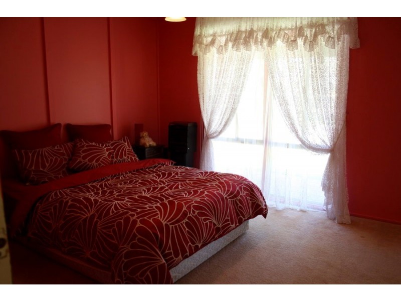 25 Carlson Place, Banjup WA 6164