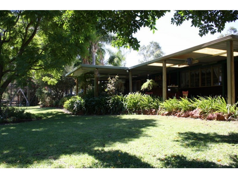 25 Carlson Place, Banjup WA 6164