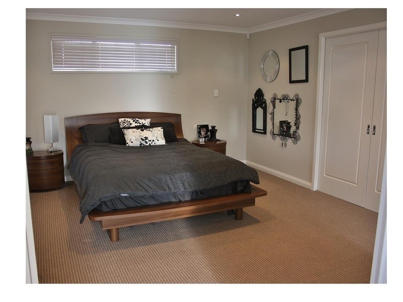 2 Sunny Close, Yanchep WA 6035