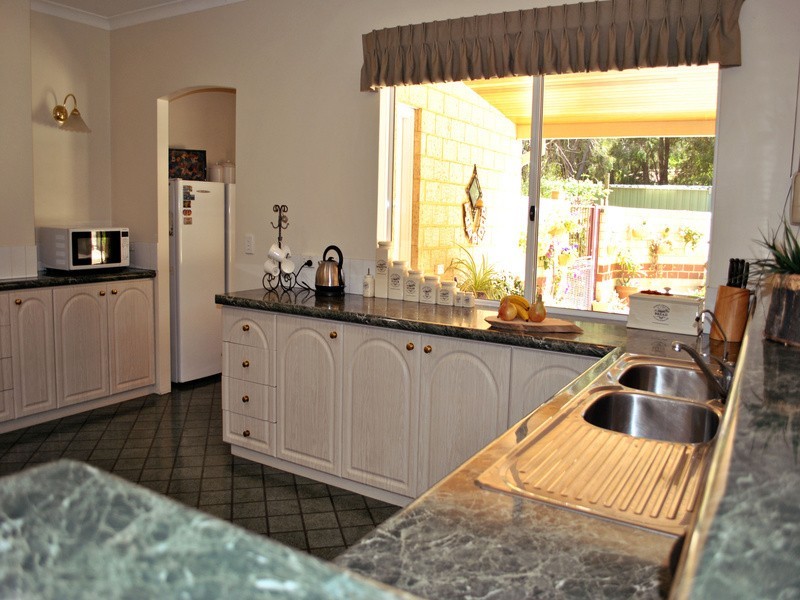 66 Tranquil Drive, Carramar WA 6031