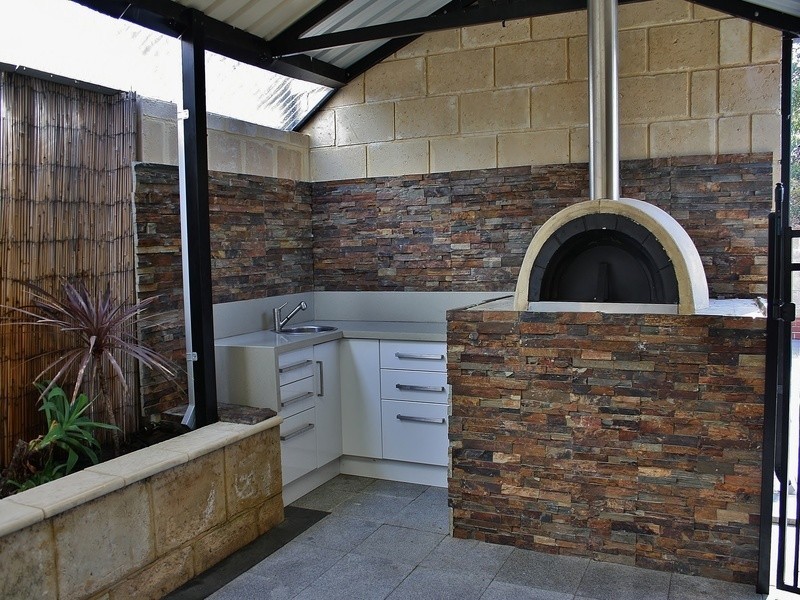 7 Treaty Oak Cove, Bibra Lake WA 6163