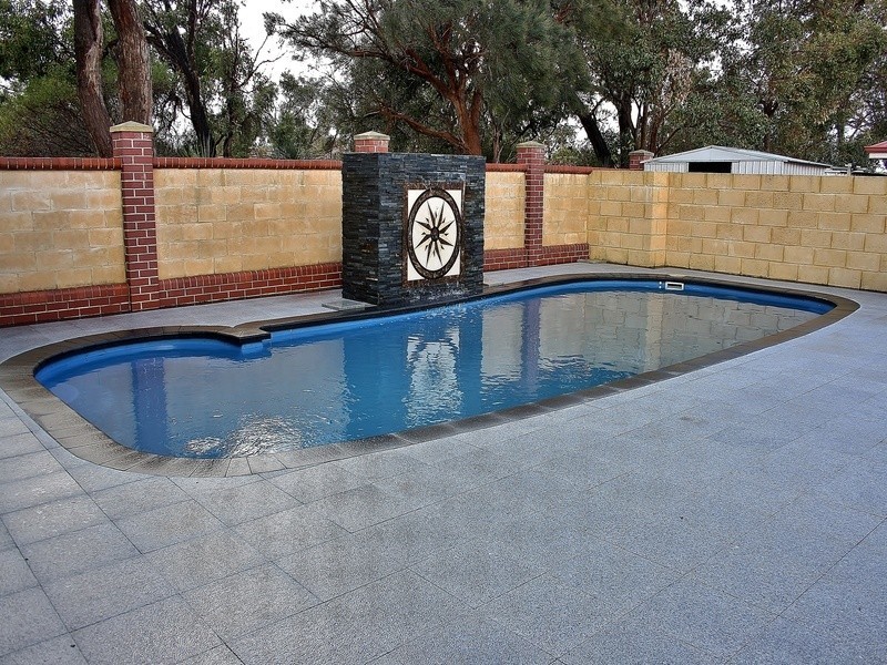 7 Treaty Oak Cove, Bibra Lake WA 6163