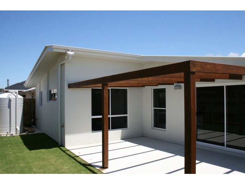 12 Cumberland Street, Caloundra QLD 4551