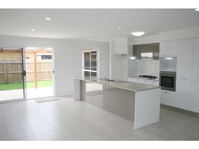 12 Cumberland Street, Caloundra QLD 4551