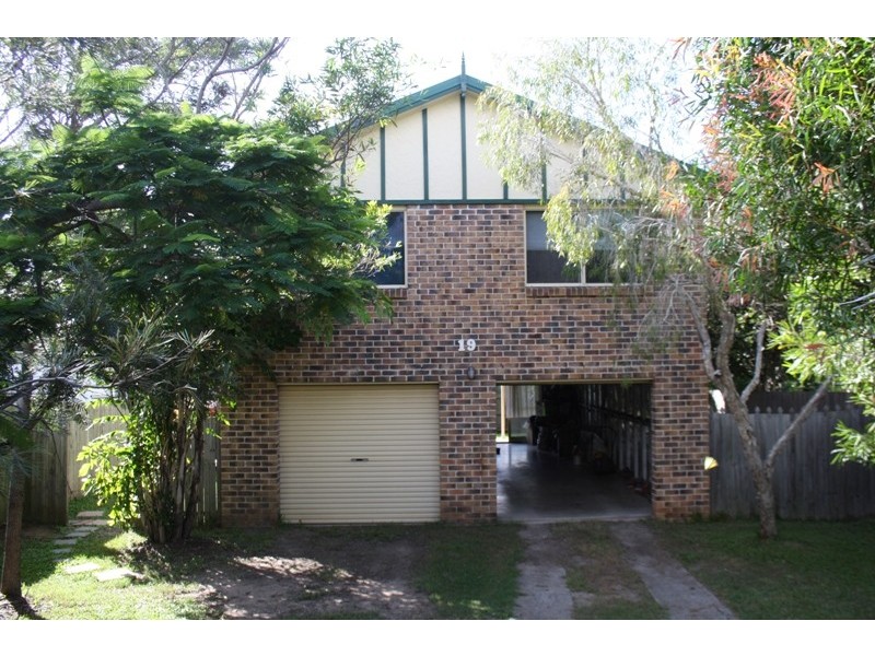 19 Coonowrin Street, Dicky Beach QLD 4551