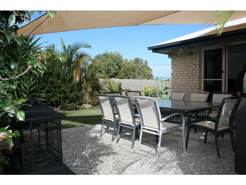23 Waterside Place, Little Mountain QLD 4551