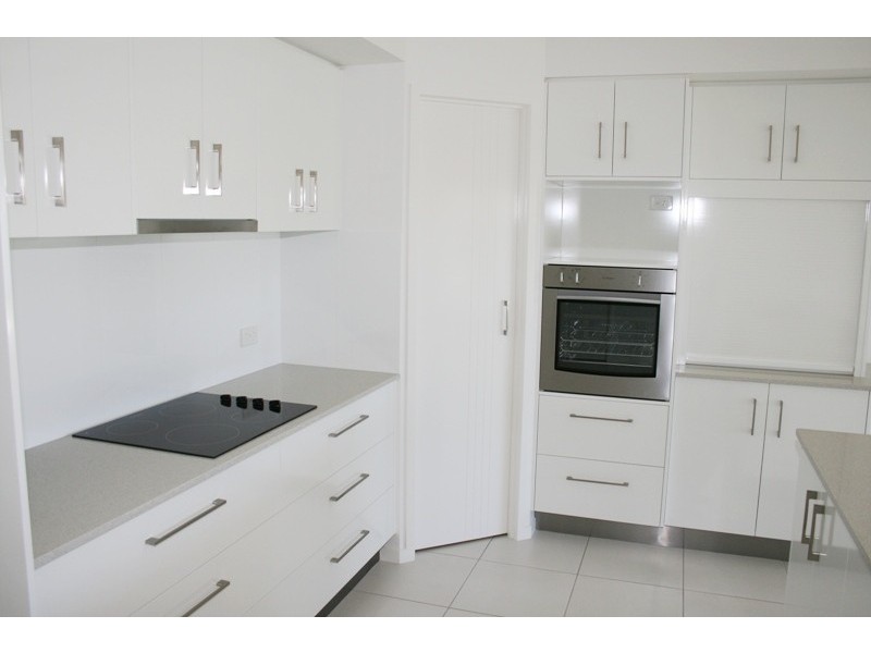 19 Whitehaven Way, Pelican Waters QLD 4551