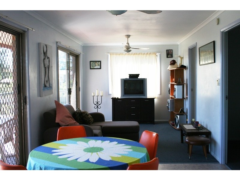 16 Theodore Crt, Moffat Beach QLD 4551