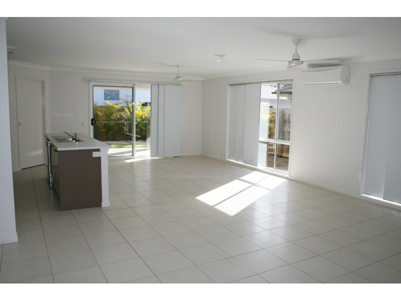 17 Mansell Street, Meridan Plains QLD 4551
