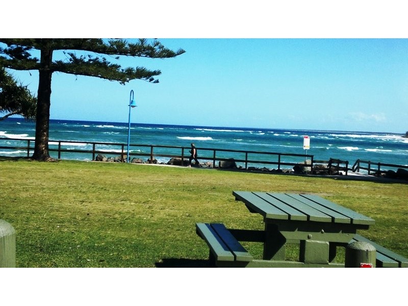 106/15 Bulcock Beach Esplande, Caloundra QLD 4551